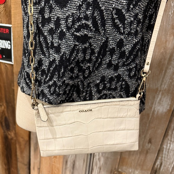 COACH Off-White Croc Embossed Leather Crossbody Shoulder Wristlet Bag Pre-Loved - Picture 3 of 12